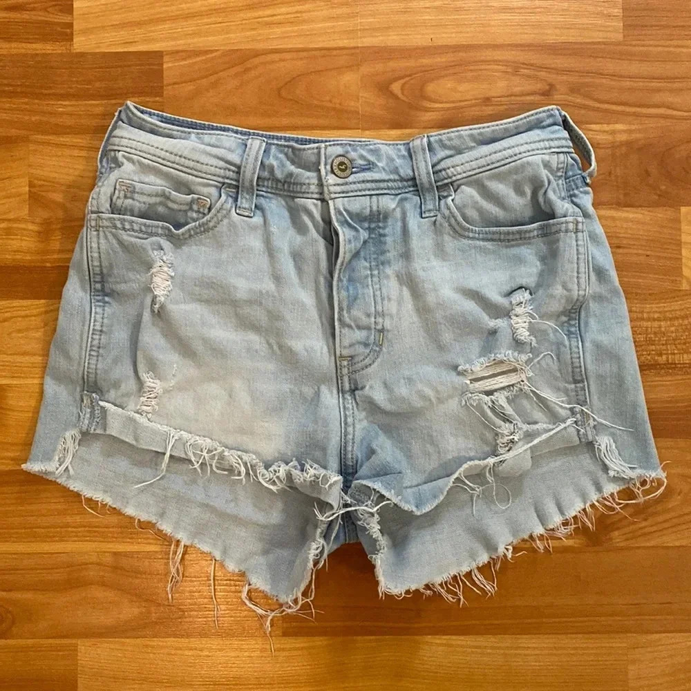 Hollister High Rise Vintage Short